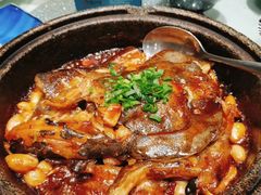 -海派美食·家宴海鲜青岛菜·石锅鲽鱼头(东方城店)