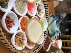 -包整·丝娃娃(一览甲秀楼风景店)