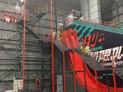 -极限PLAY运动娱乐新世界·团建派对潮玩休闲馆·室内蹦极高空游乐园