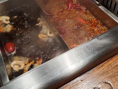 -老牌坊云南鱼豆花火锅(嵩山店)