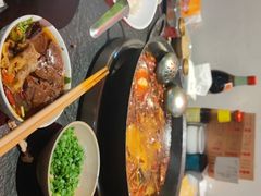 -四小区火锅·巷子里的重庆火锅(花照壁店)