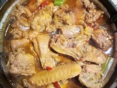 重庆鸡公煲-范贤光鸡公煲(平乐园总店)