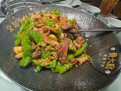 -费大厨辣椒炒肉(高铁吾悦广场店)