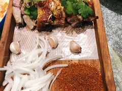 巴柯祖传闷烤羊腿拼羊排-纳瓦新疆菜(银都店)