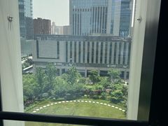 -跃动游泳健身俱乐部(新华传媒店)