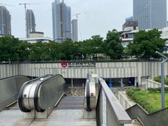 -东方体育中心(地铁站)