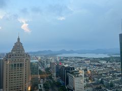 -Hi City·城市之巅