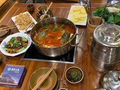 -苗家大院酸汤鱼(贵阳北站店)