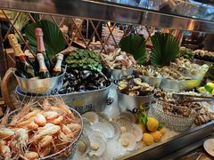 -松山湖凯悦酒店·Café自助餐厅·周末火舞秀表演