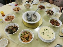 -红色湘菜馆(春风店)