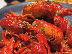 -肥肥虾庄·金牌油焖大虾(汉街SKP店)