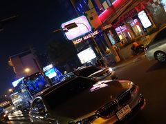 -滨海尚泰美食广场