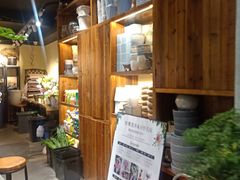 -溪岸路花鸟市场
