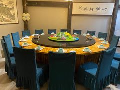 -亿江南新概念融合美食餐厅(管仲老街店)