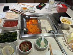 -海底捞火锅鲜切牛肉主题店(长寿路店)