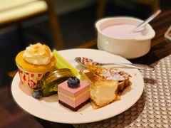 -BLU 全日制餐厅(上海安曼纳卓悦酒店)