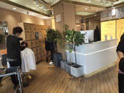 -一東造型烫发染发