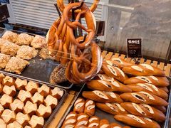 -Dough&Joe团憩(瑞虹天地月亮湾店)
