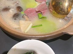 -桥边小楼·手工云南菜·古城观景小楼