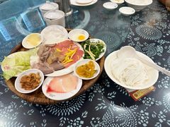 -桥香园云南过桥米线(金马碧鸡店)