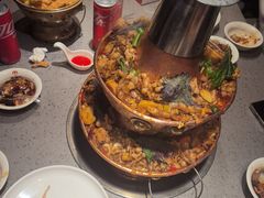 -老佛爷铜炉蛙锅(东门老街店)