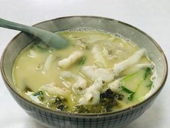 招牌黄鱼面-明呈黄鱼面馆(斜土路店)
