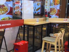 -魔都三兄弟酸辣粉·蘸卤炸串(虹桥万科店)