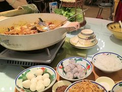 -刘姐啤酒鱼民族演艺餐厅(西街总店)