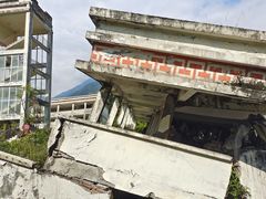 -四川汶川特大地震漩口中学遗址
