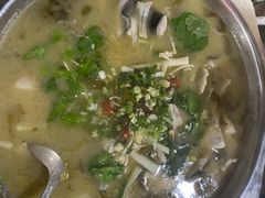 -廖哥泡椒兔(峨眉店)