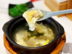 蟹粉小馄饨-馋三尺蟹粉小笼(人民广场店)