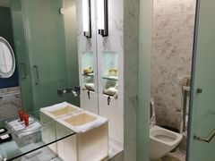 -上海滴水湖皇冠假日酒店