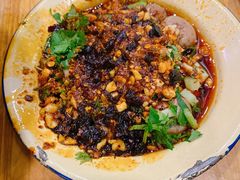 -拈签一笑黄牛肉辣卤串串