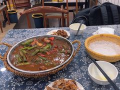-八两八金·莱芜特色炒鸡(市南漳浦路店)