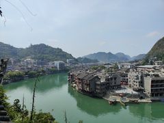 -苗伯妈酸汤火锅