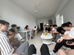 -浙江1+1主持人工作室