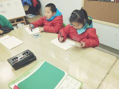 -艺起长大少儿美术教育(丹凤花园校区)