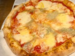 四种芝士披萨-FABIO’S费比欧披萨餐厅