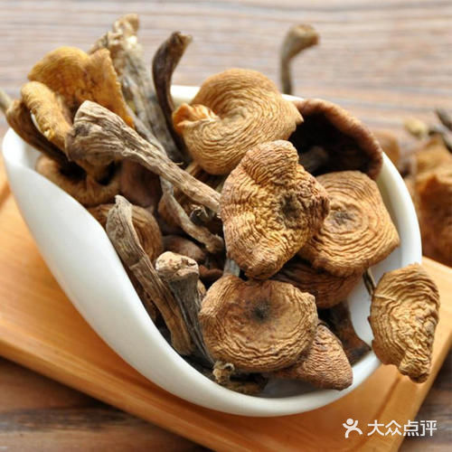 东北铁锅炖大鹅