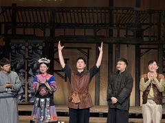 -虹桥艺术中心