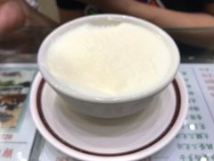 -义顺牛奶公司(新马路老店)
