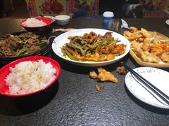 -靠山屯东北农家菜(八龙桥雅苑店)