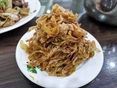 -壹阁胡羊焖饼(特色小吃街店)
