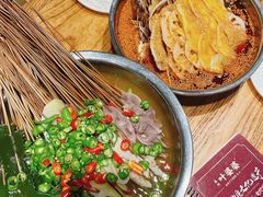 -叶婆婆钵钵鸡(乐山老店)