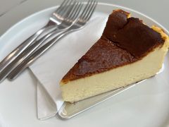 -UNI UNI(环亚凯瑟琳店)