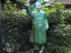 -莓园冰淇淋店