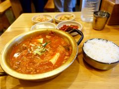 猪颈肉泡菜汤-金北顺大锅家(신사본점)