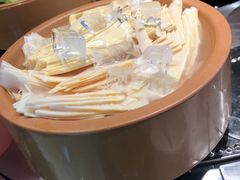 -龍歌自助小火锅(市北和达中心城店)