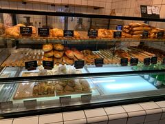 面包甜点陈列柜-81BAKERY(大学路店)