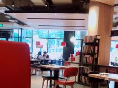大堂-必胜客(新中纬店)